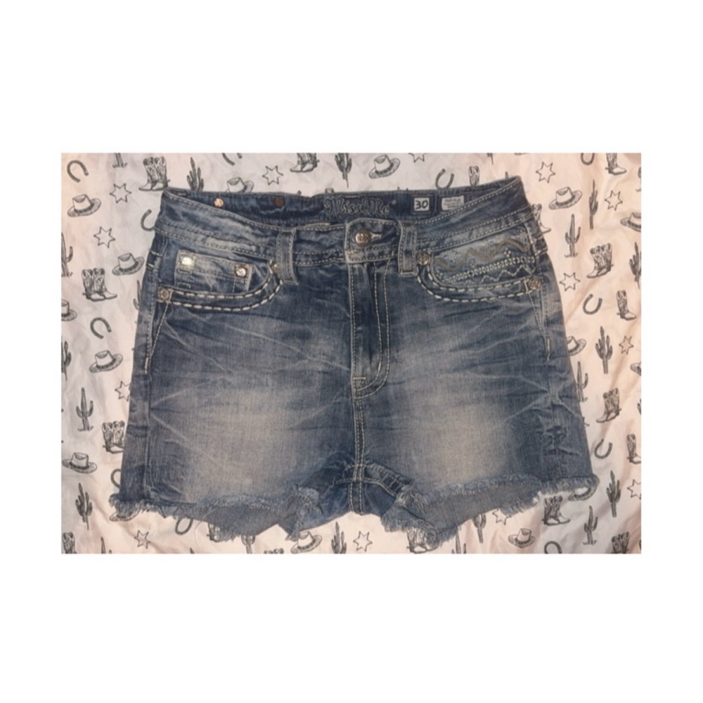 Womens MISS ME high rise distressed denim shorts sz30-LIKE NEW